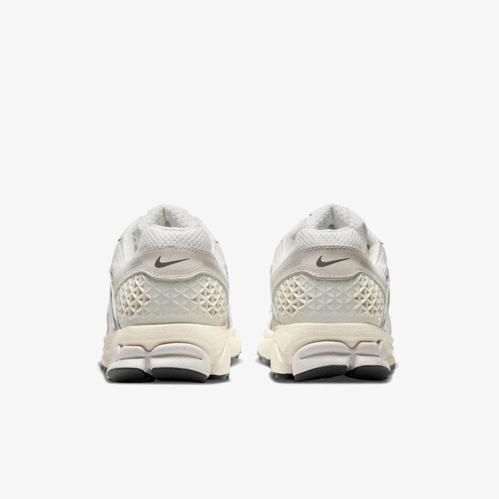 Чоловічі кросівки NIKE ZOOM VOMERO 5 HF0731-007_image_6