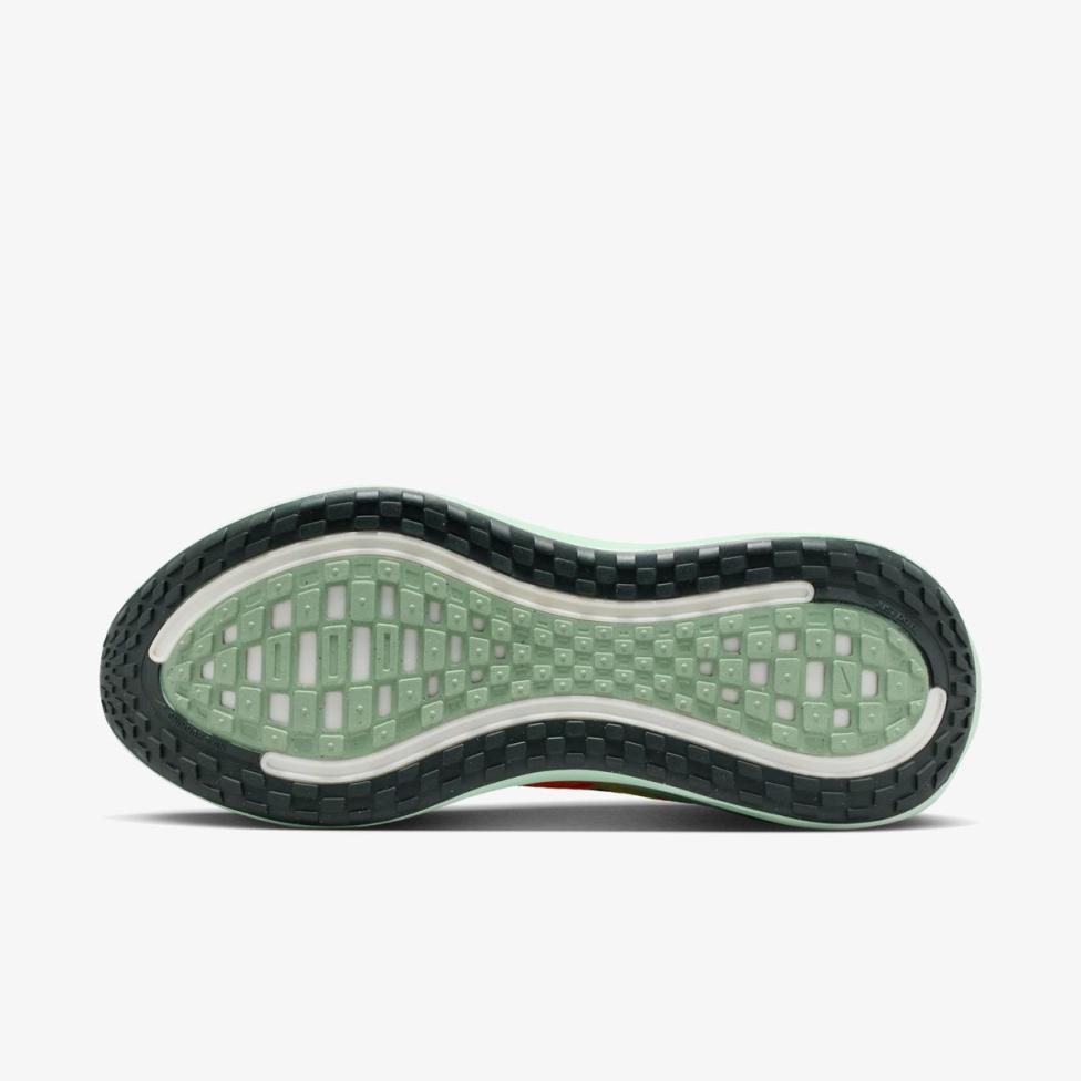 Мужские кроссовки NIKE VOMERO PLUS BARELY VOLT IQ0605-701