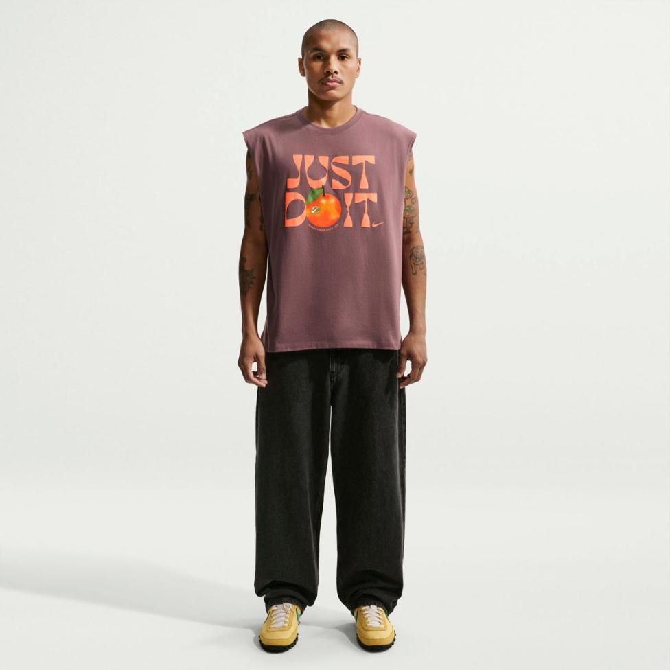 Чоловіча футболка NIKE U NSW TEE LSE SLVLS ORANGE IR4968-502_image_4
