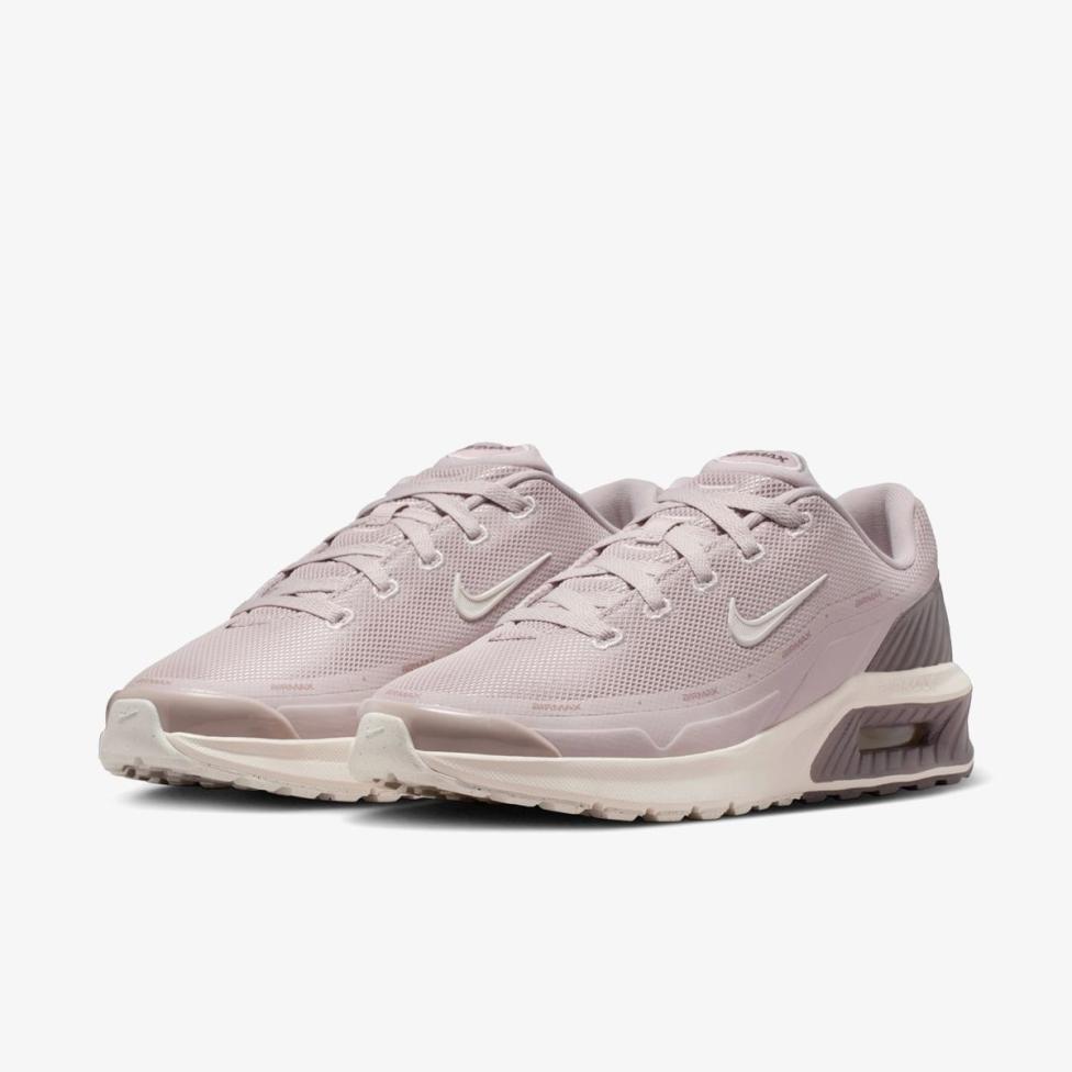 Жіночі кросівки NIKE W AIR MAX BIA IO9414-001_image_5