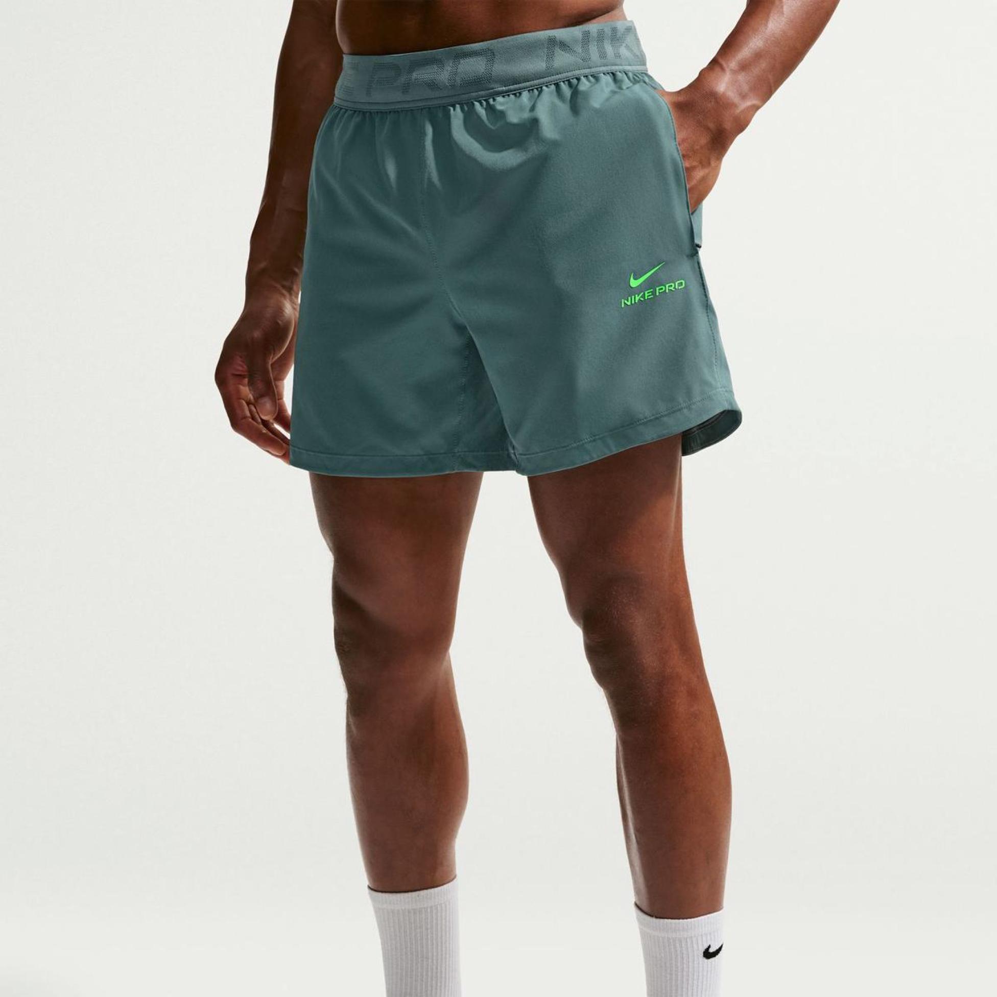 Чоловічі шорти NIKE M NP DF NPT 6IN SHORT HV0411-382