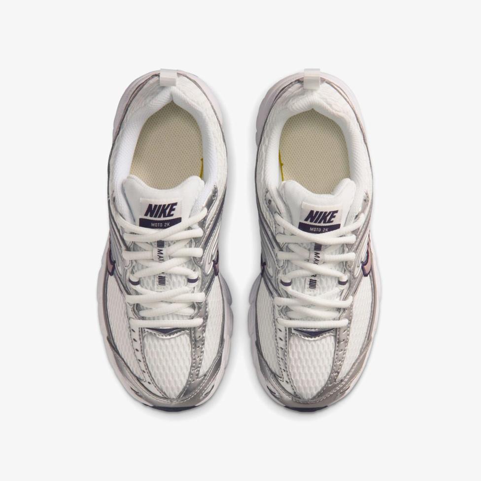 Дитячі кросівки NIKE AIR MAX MOTO 2K (GS) IQ9430-100_image_4