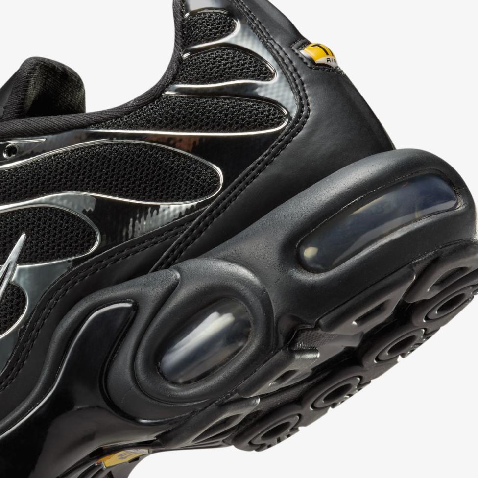 Жіночі кросівки NIKE W AIR MAX PLUS SE HJ9743-001_image_8