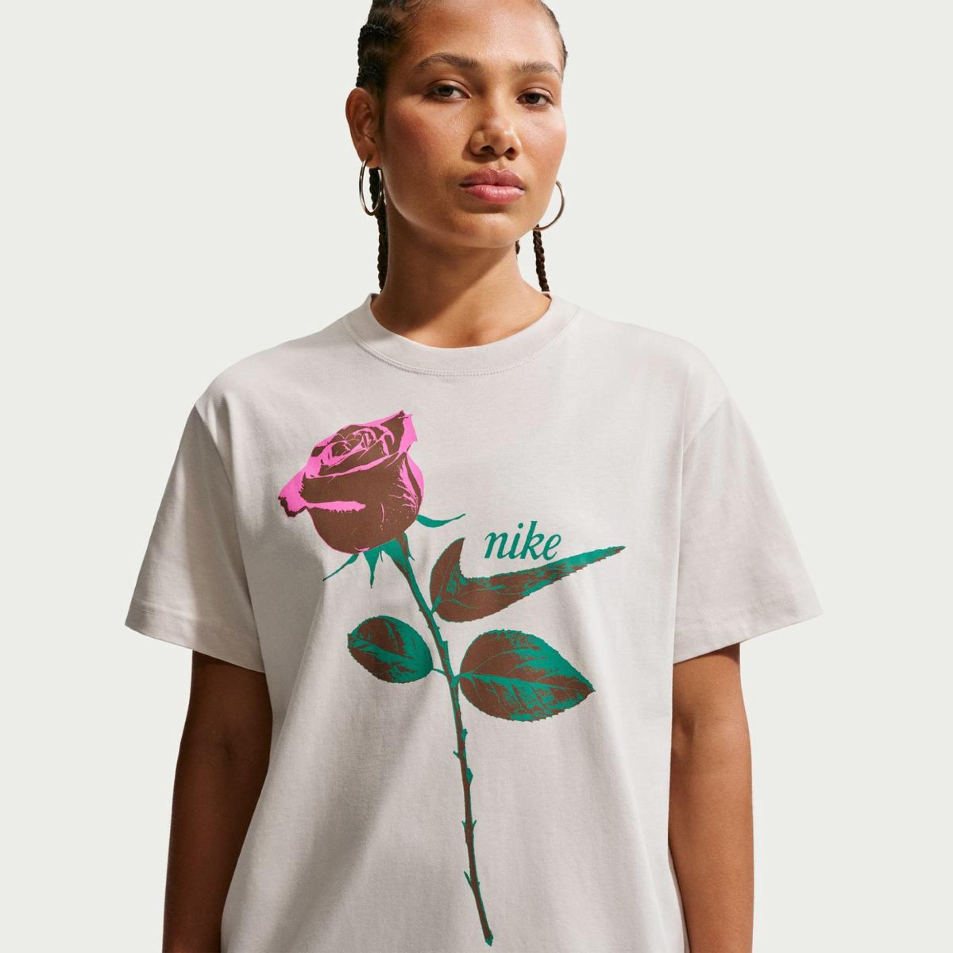 Жіноча футболка NIKE W NSW CLASSIC ST2 TEE IR7826-072