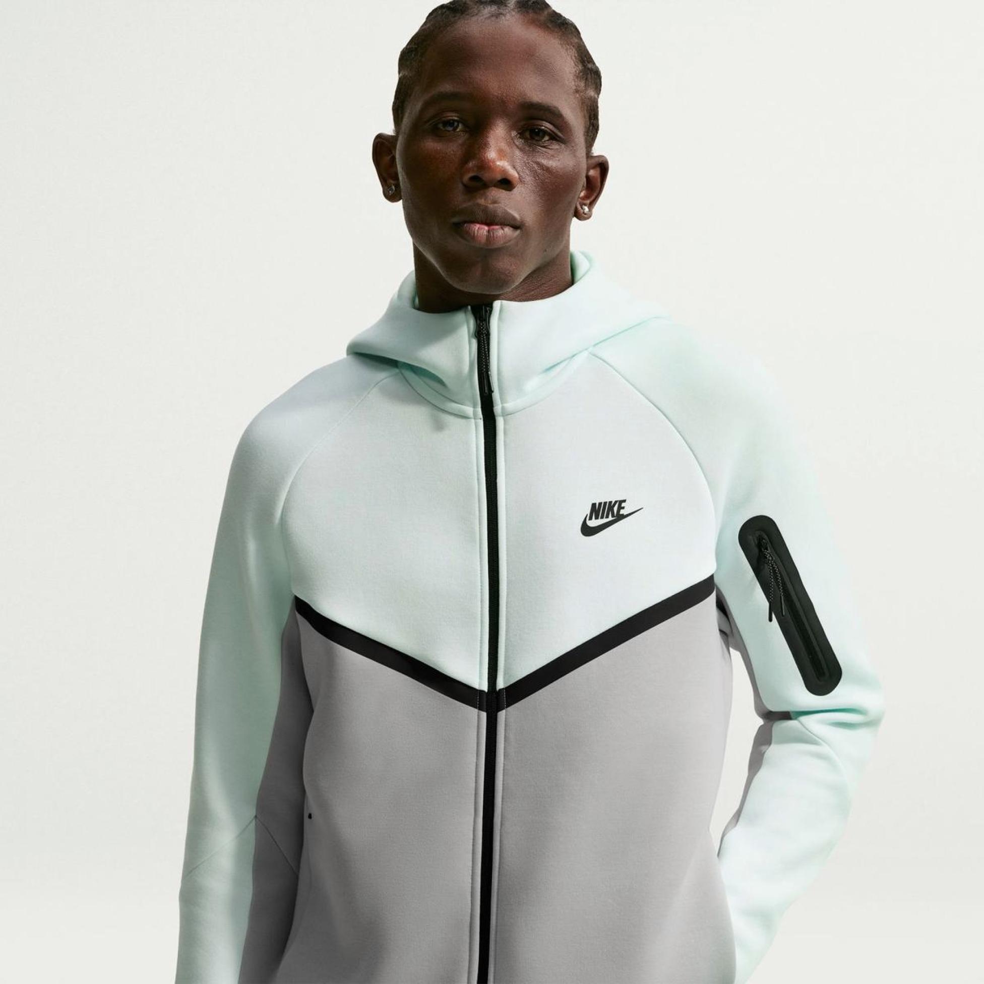 Чоловіча толстовка NIKE M NK TCH FLC FZ WR HOODIE HV0949-394