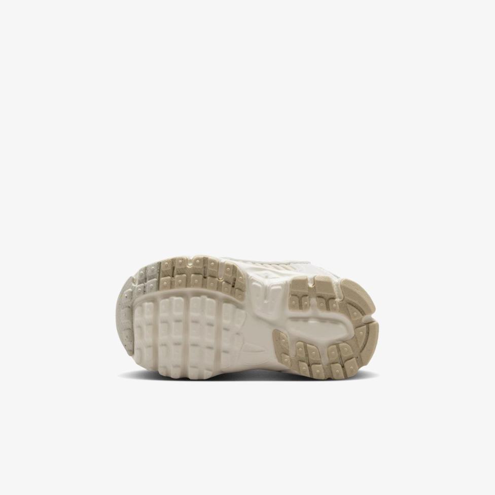 Дитячі кросівки NIKE VOMERO 5 LACE (TD) IR4588-016
