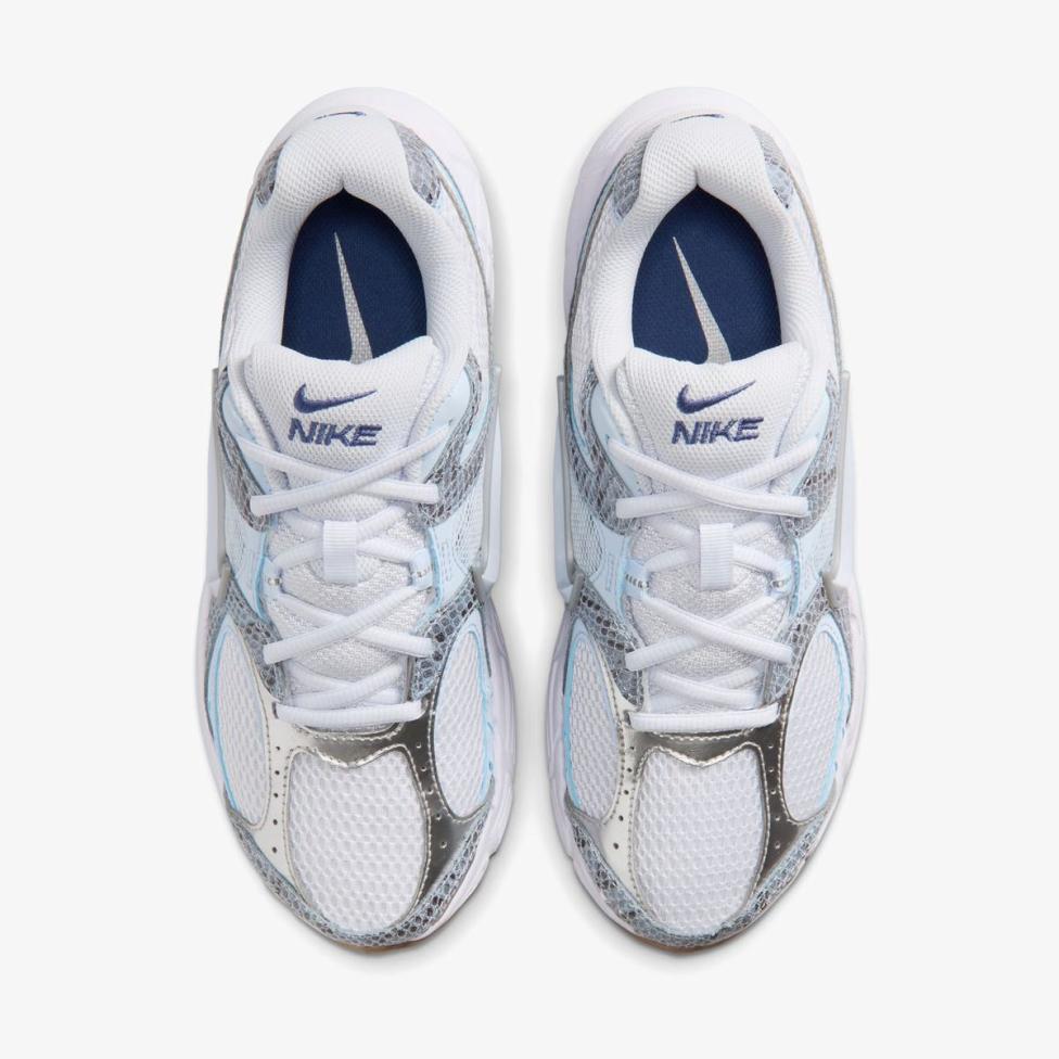 Жіночі кросівки NIKE W V5 RNR PRM IR1381-001_image_4