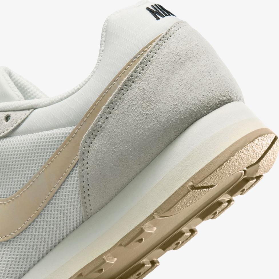 Жіночі кросівки NIKE WMNS MD RUNNER 2 SE IR1378-100_image_8