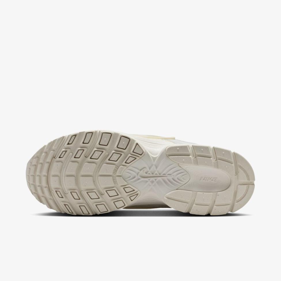 Жіночі кросівки NIKE W V5 RNR IQ0276-030