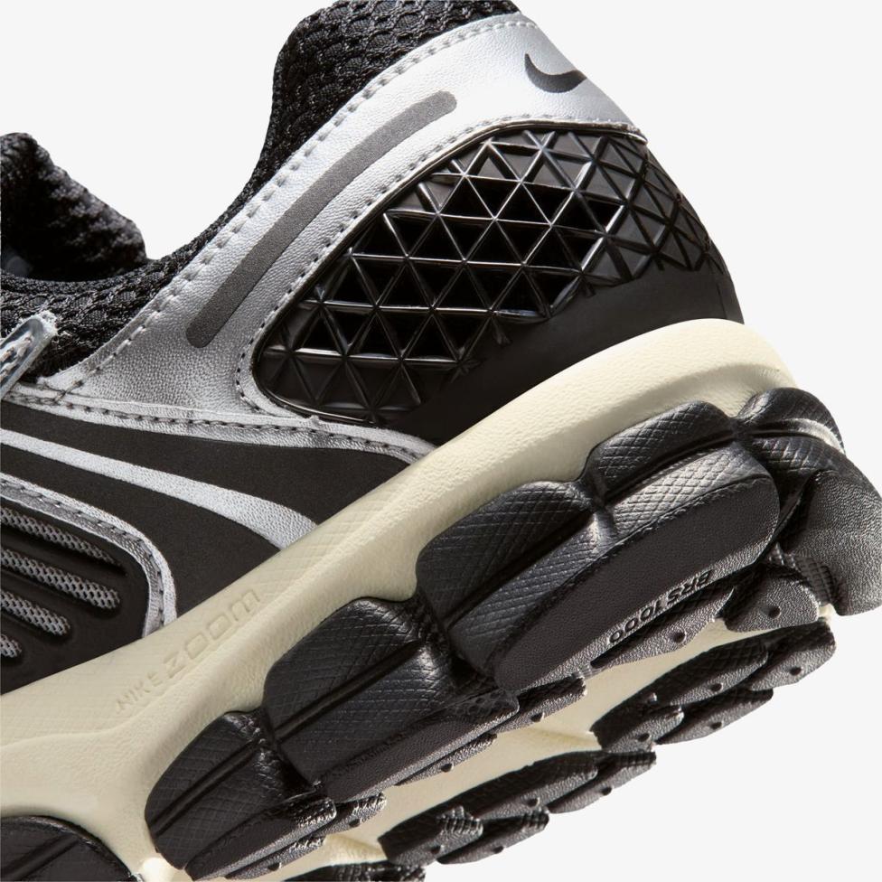 Чоловічі кросівки NIKE ZOOM VOMERO 5 IM3486-003_image_8