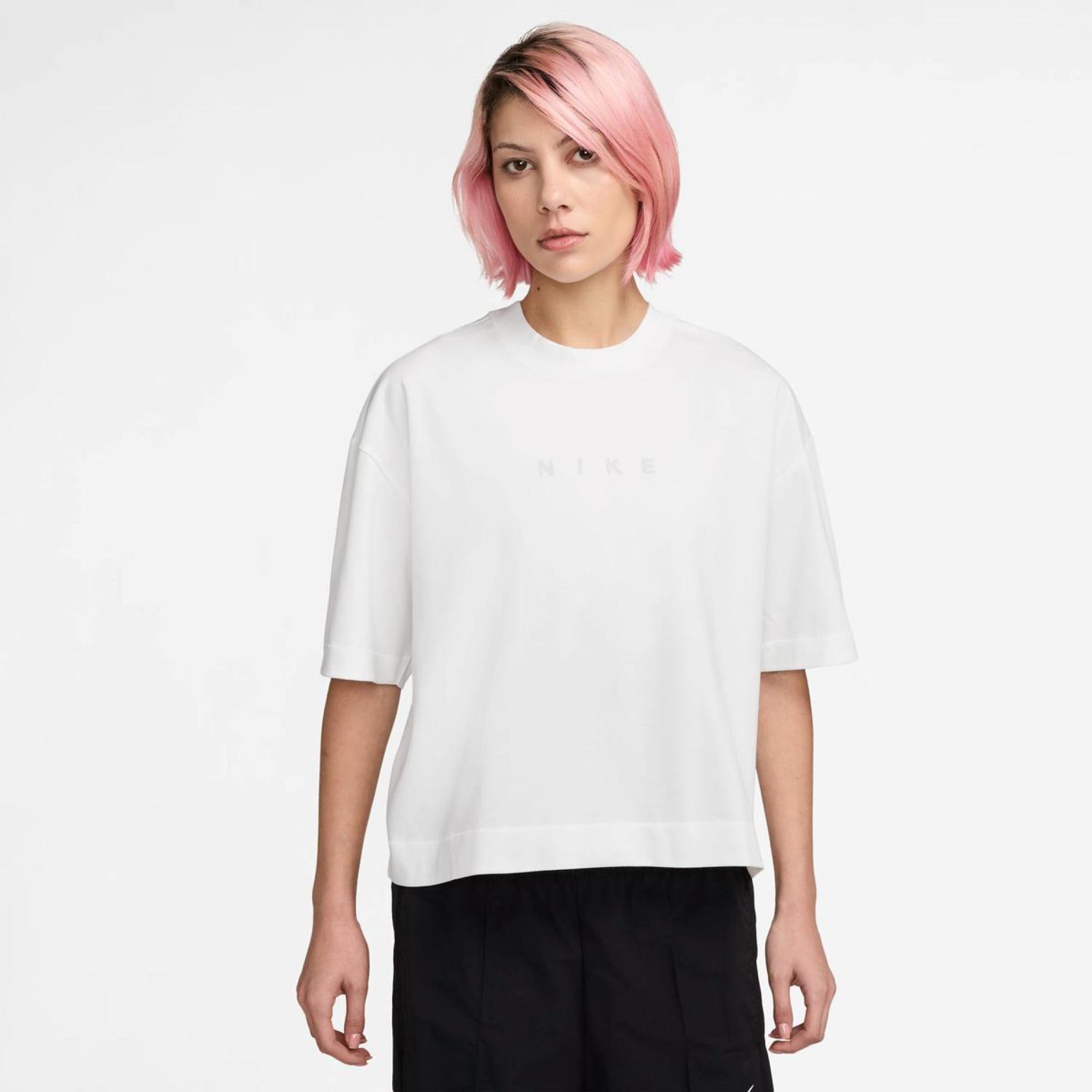 Жіноча футболка NIKE W NSW LUXE SS TEE BOXY HV4955-100