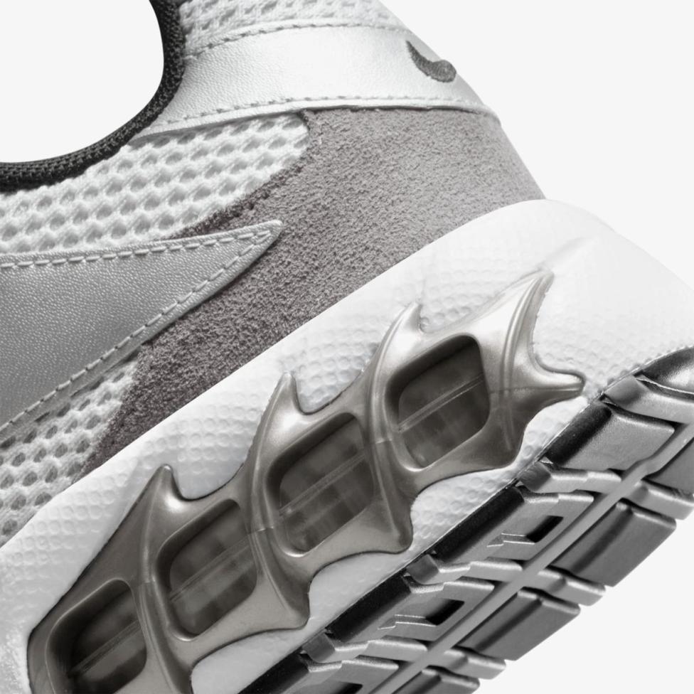 Жіночі кросівки NIKE W ZOOM AIR FIRE DR7852-001_image_8