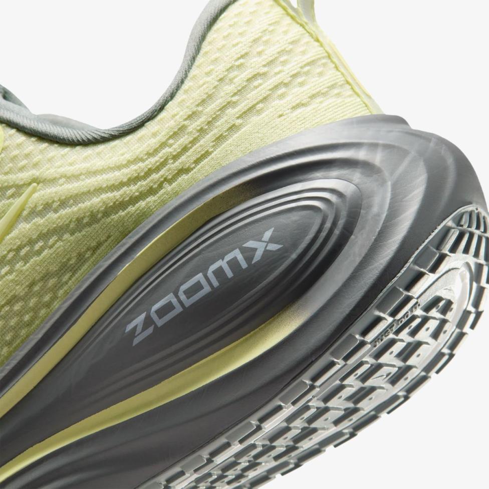 Жіночі кросівки NIKE W VOMERO PLUS SE IQ3440-751_image_8