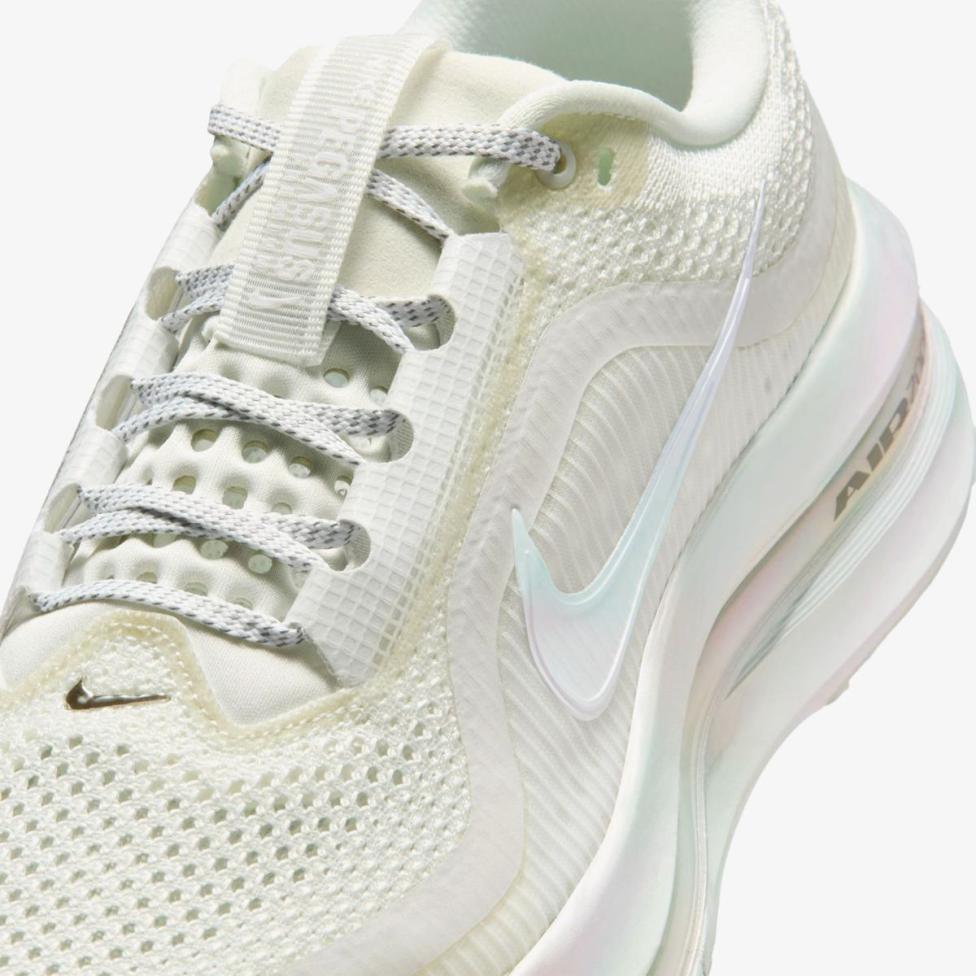 Жіночі кросівки NIKE W PEGASUS PREMIUM ESS IO9918-100_image_7