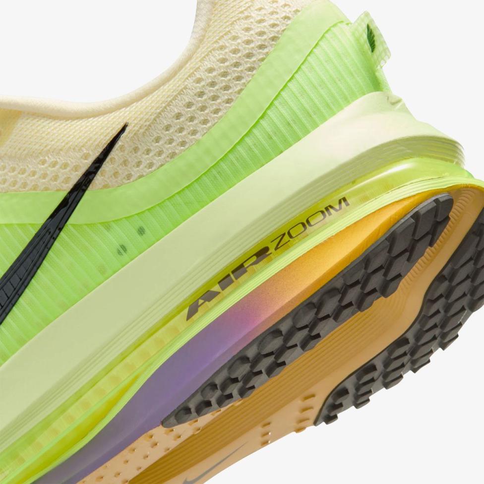 Чоловічі кросівки NIKE PEGASUS PREMIUM HQ2592-701_image_8