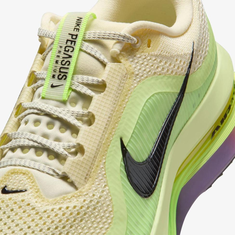Чоловічі кросівки NIKE PEGASUS PREMIUM HQ2592-701_image_7