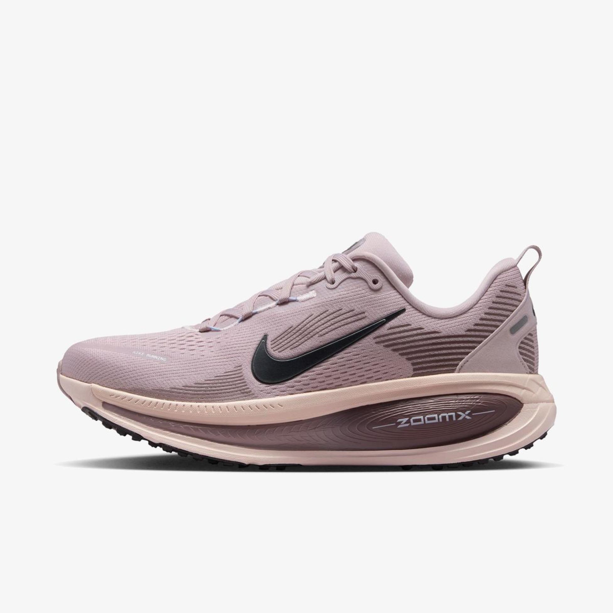 Жіночі кросівки NIKE W VOMERO 18 HM6804-607