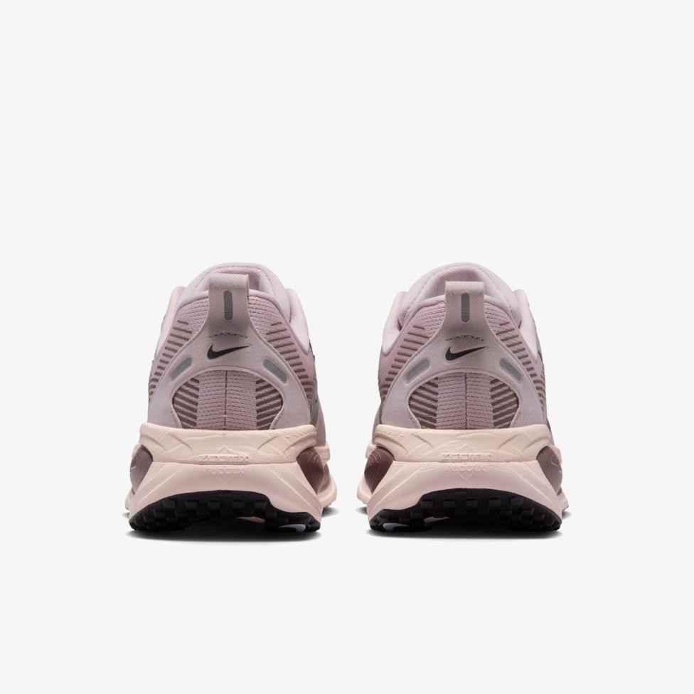 Жіночі кросівки NIKE W VOMERO 18 HM6804-607_image_6