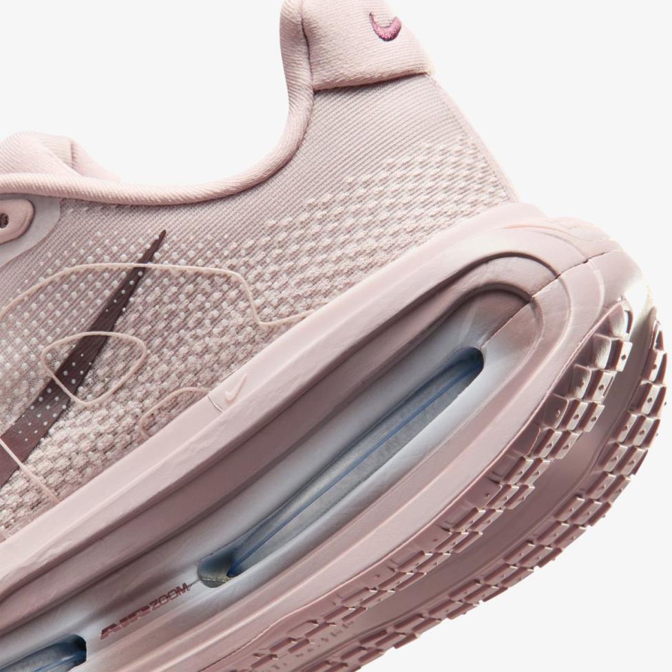 Женские кроссовки NIKE W VOMERO PREMIUM HM5973-607_image_8