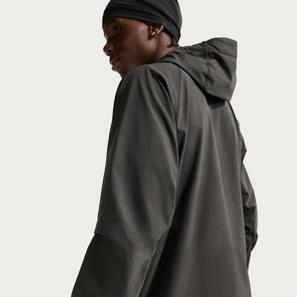 Чоловіча вітрівка NIKE M NK DF TCH WVN WR FZ JKT IU6965-060