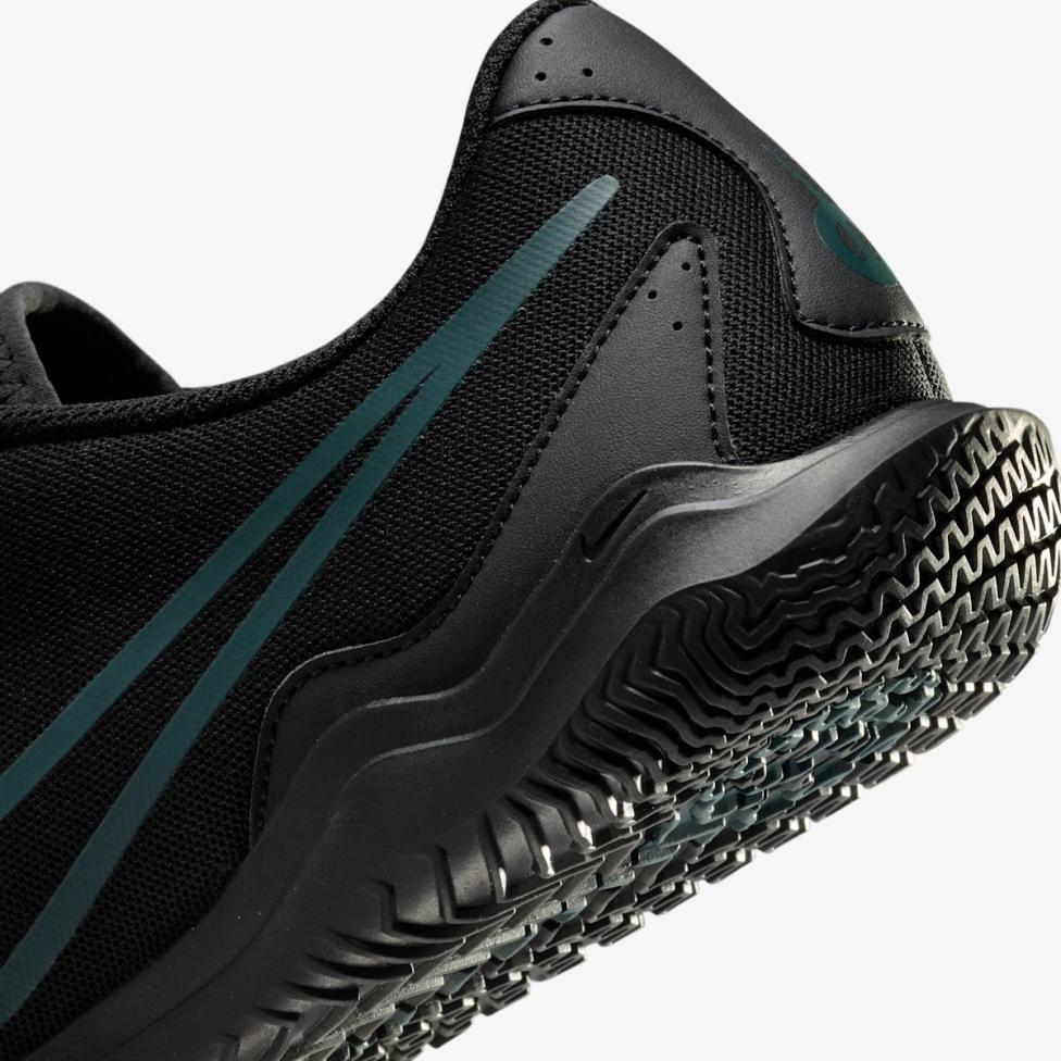 Чоловічі бутси NIKE LEGEND 10 CLUB IC DV4343-002_image_8