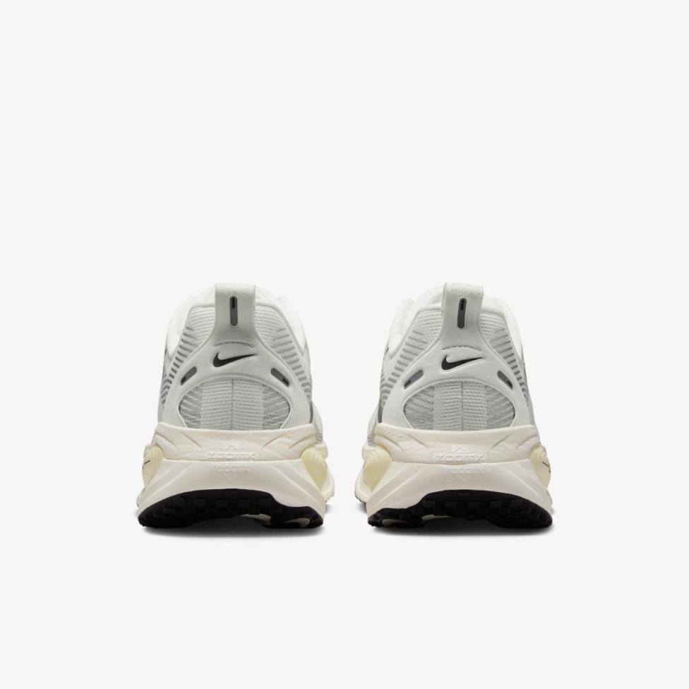 Чоловічі кросівки NIKE VOMERO 18 COCONUT MILK HM6803-101_image_6