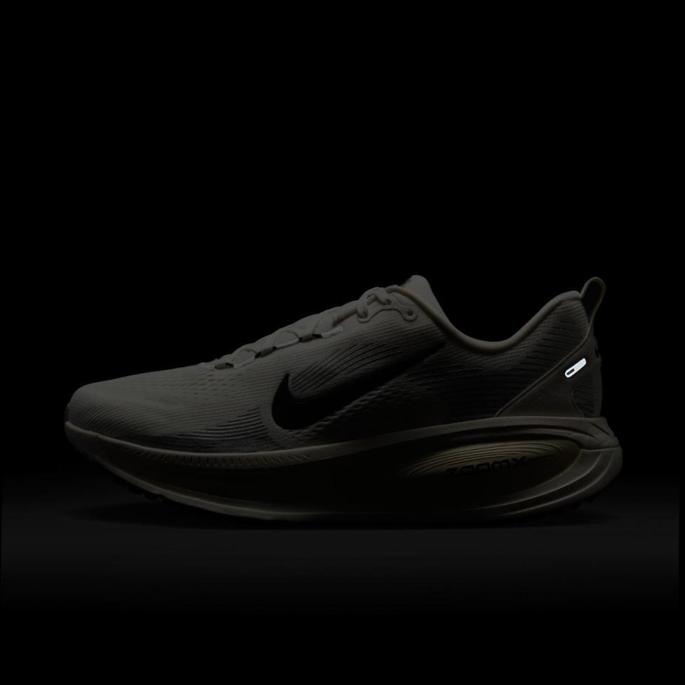 Чоловічі кросівки NIKE VOMERO 18 COCONUT MILK HM6803-101_image_10