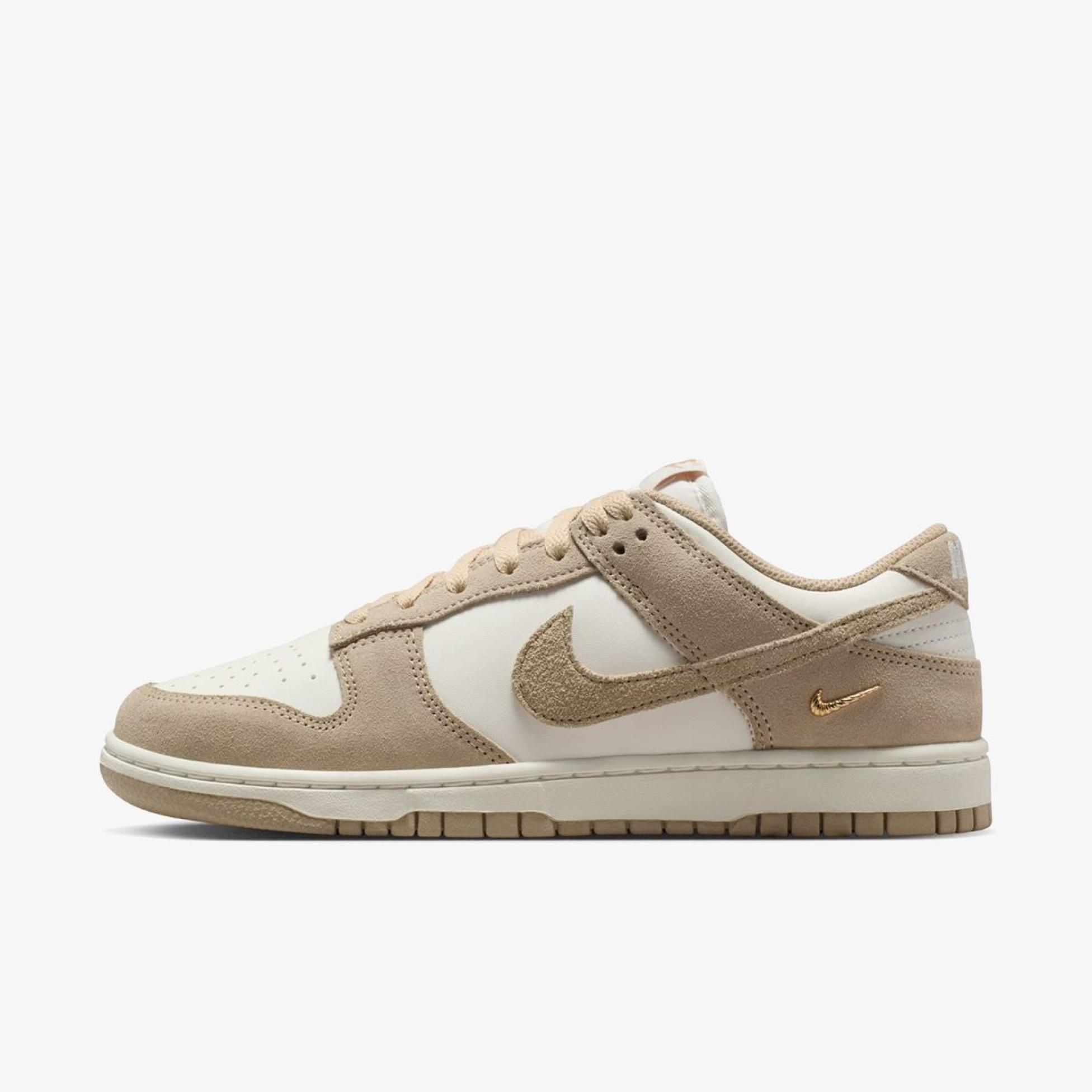 Жіночі кросівки NIKE WMNS DUNK LOW LINEN / METALLIC GOLD IO4244-101