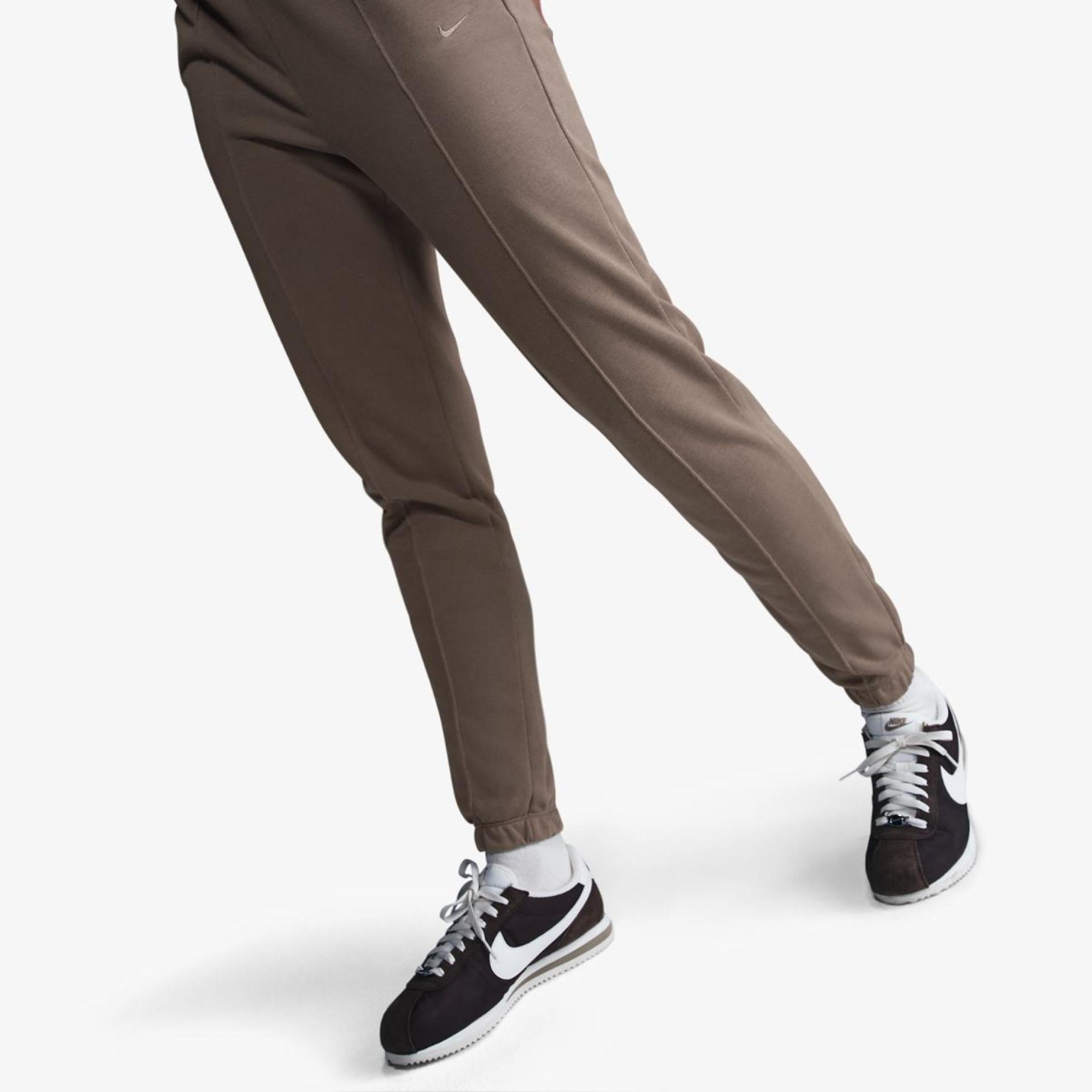 Жіночі штани NIKE SPORTSWEAR CHILL FN2434-233