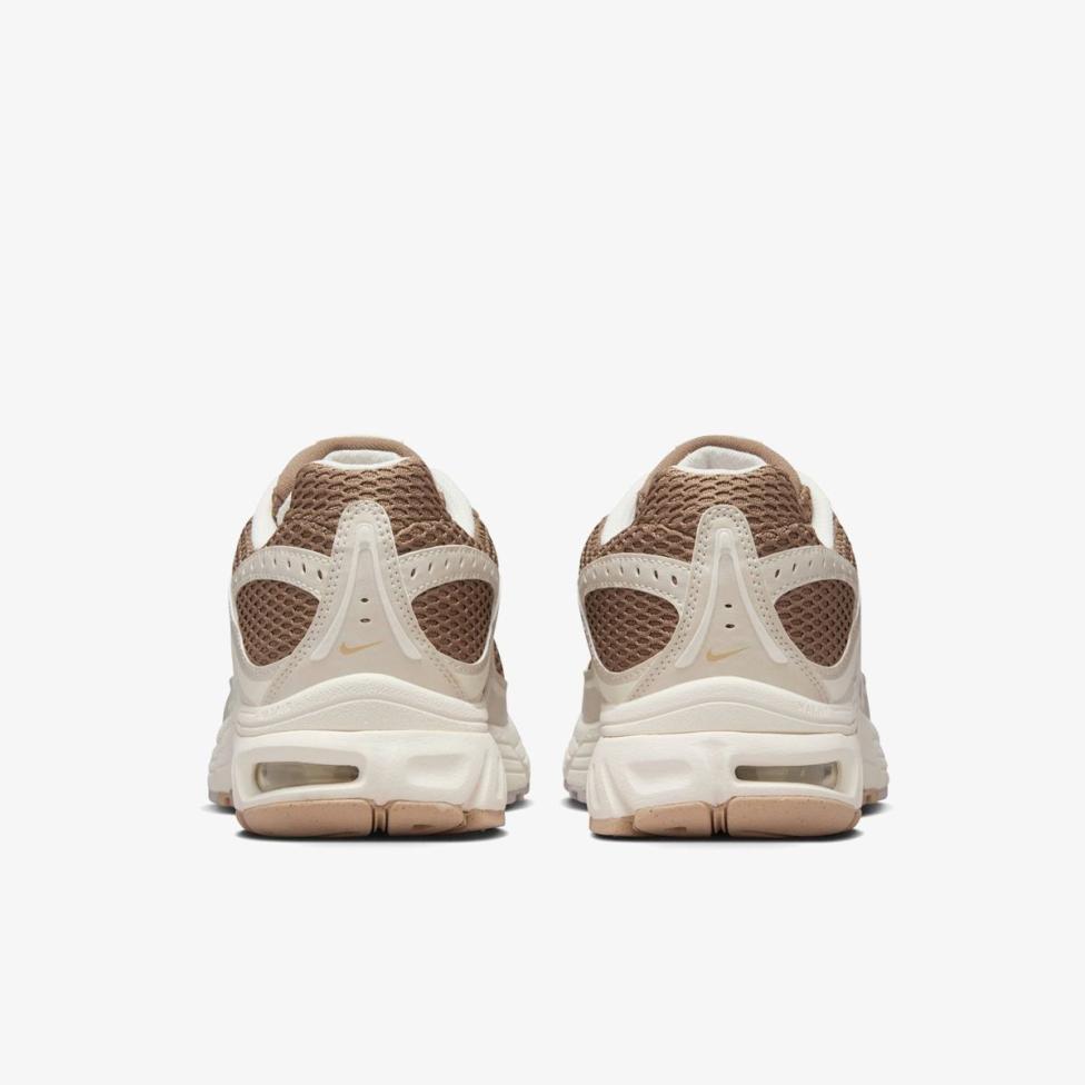 Женские кроссовки NIKE AIR MAX MOTO 2K IQ0278-214_image_6