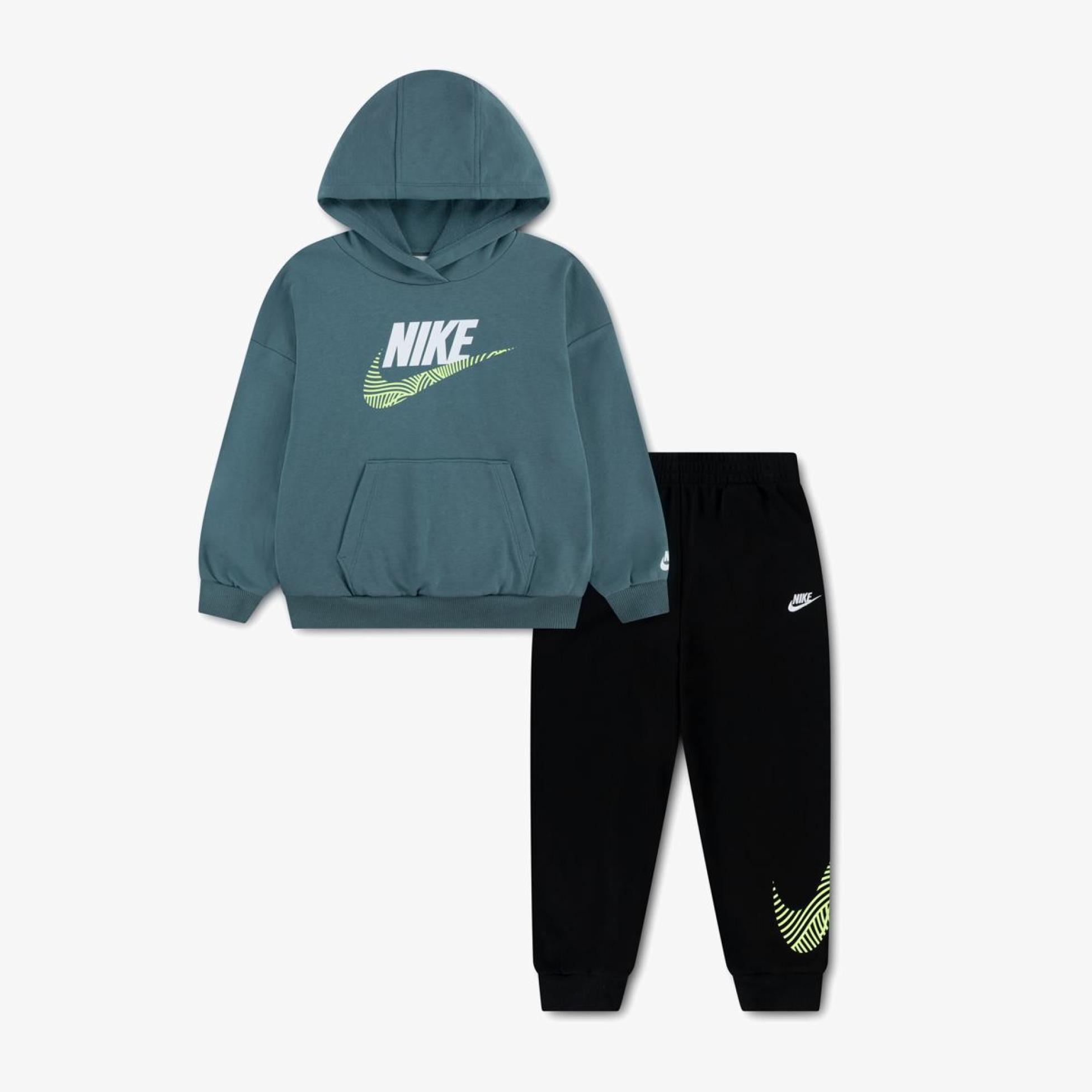 Дитячий костюм NIKE SPORTSWEAR IN THE ZONE 86N738-023