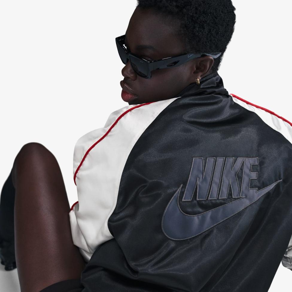 Жіночий бомбер NIKE SPORTSWEAR HF9435-010