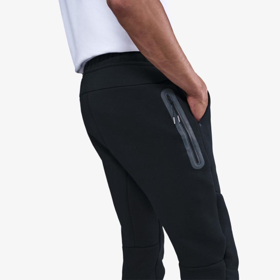 Чоловічі штани NIKE KB M TCH FLC JGGR IB2716-010