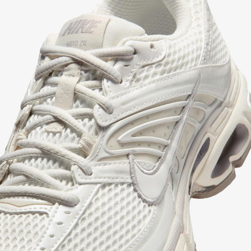 Жіночі кросівки NIKE AIR MAX MOTO 2K IQ0272-030_image_7