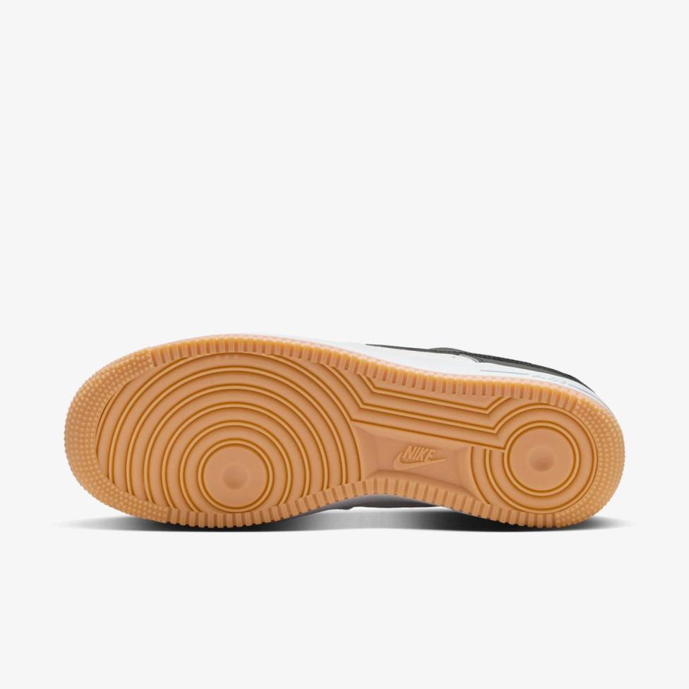 Мужские кроссовки NIKE AIR FORCE 1 07 LV8 IB6847-100