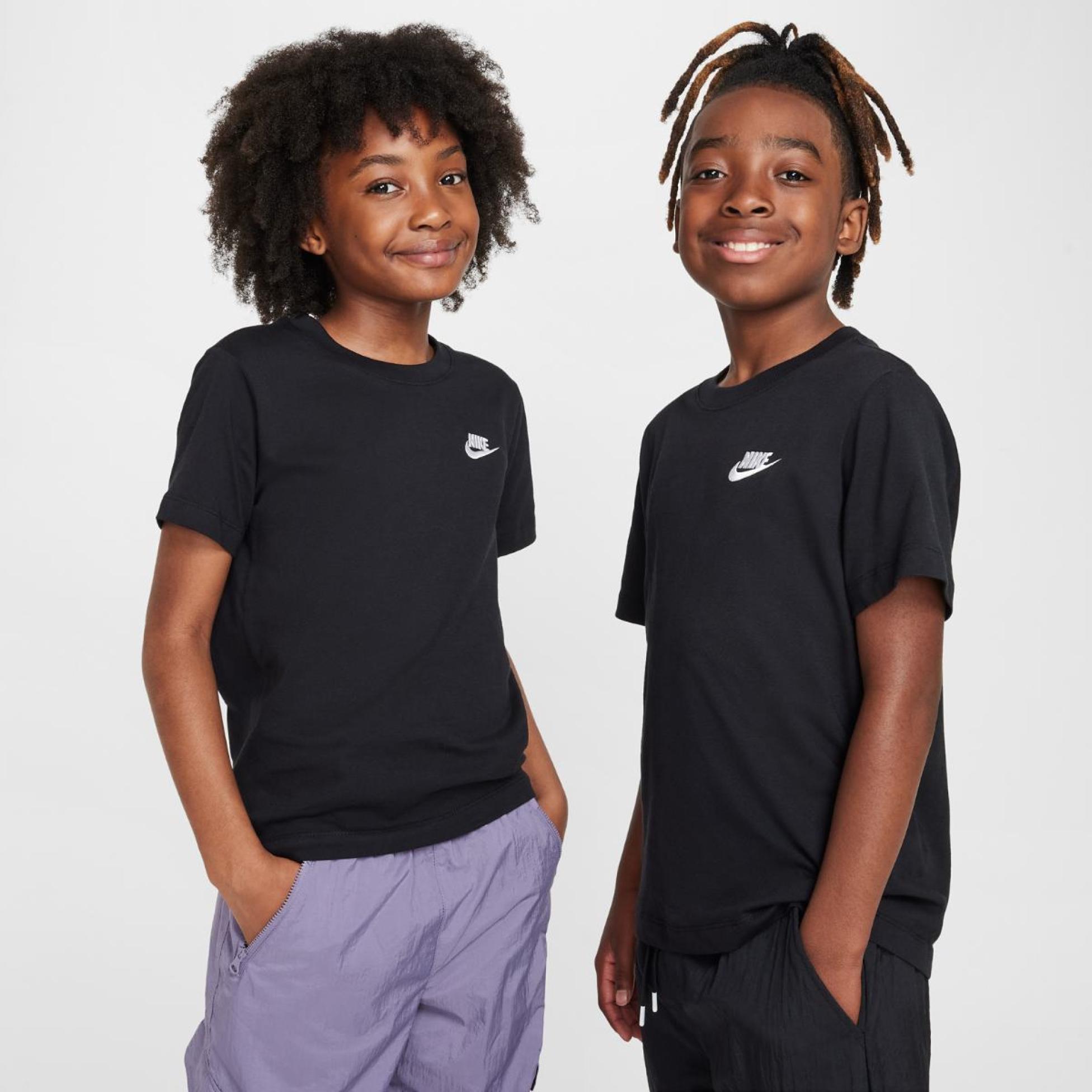 Дитяча футболка NIKE K NSW TEE EMB FUTURA LBR FZ5177-010