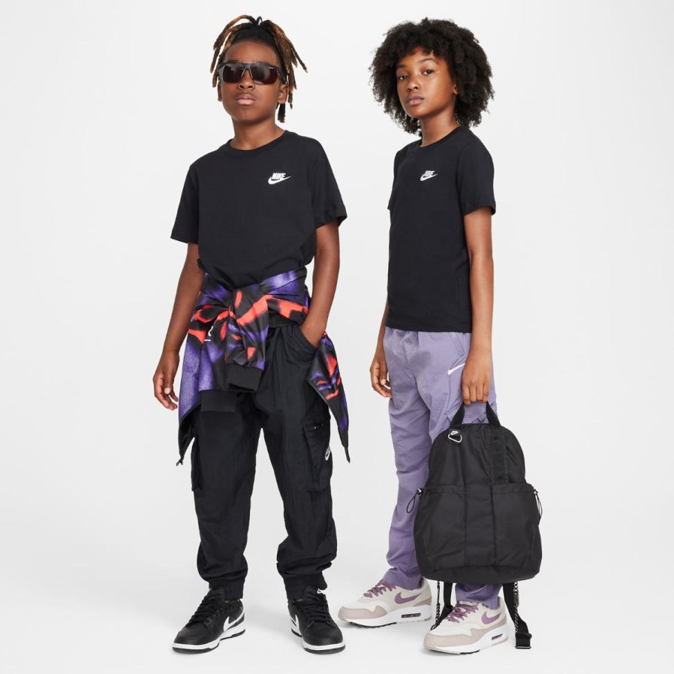 Дитяча футболка NIKE K NSW TEE EMB FUTURA LBR FZ5177-010_image_4