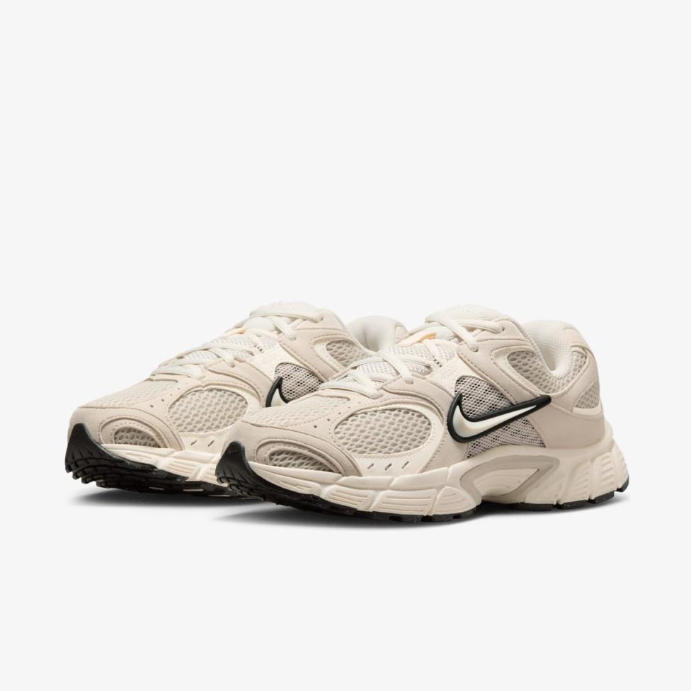 Жіночі кросівки NIKE W V5 RNR II6294-100_image_5