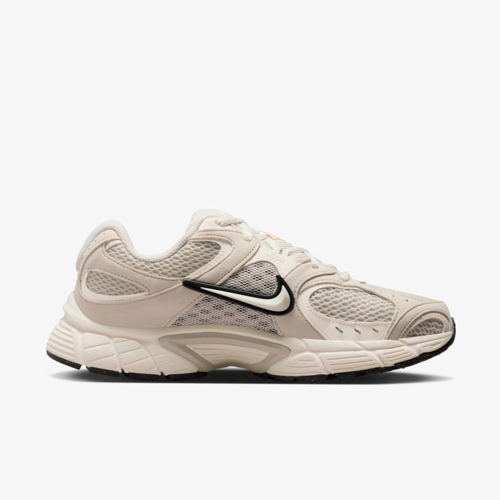 Жіночі кросівки NIKE W V5 RNR II6294-100_image_3