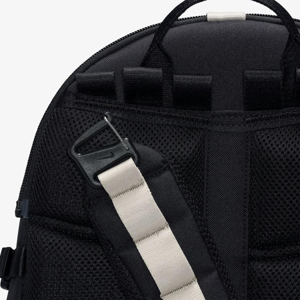 Рюкзак NIKE ACG DAYMAX BKPK HJ8178-010_image_13