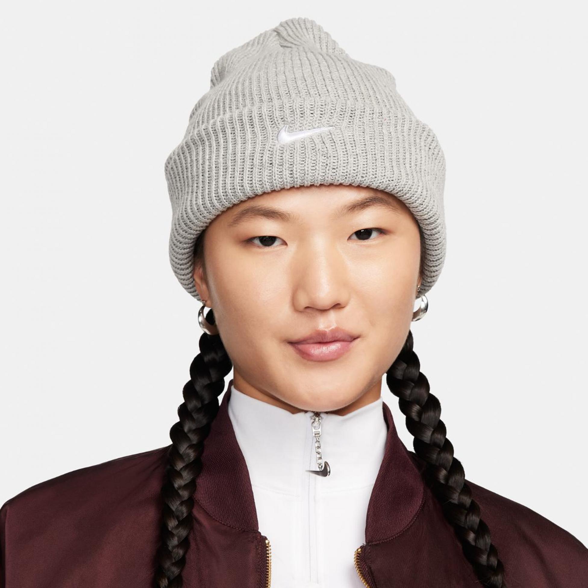 Шапка NIKE U PEAK BEANIE TC SWSH L FB6529-063