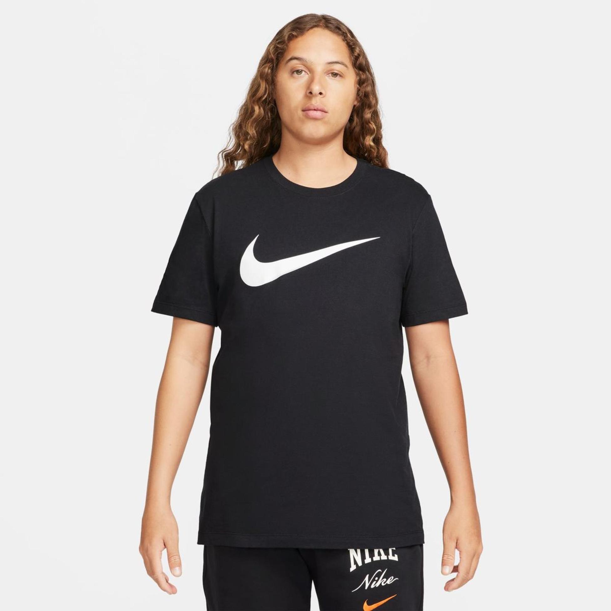 Чоловіча футболка NIKE M NSW TEE GOOD CHEST SWSH FS DX1983-010