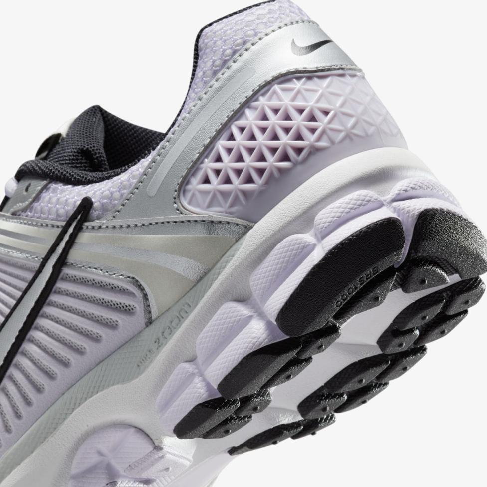 Жіночі кросівки NIKE W ZOOM VOMERO 5 M IB7253-500_image_8