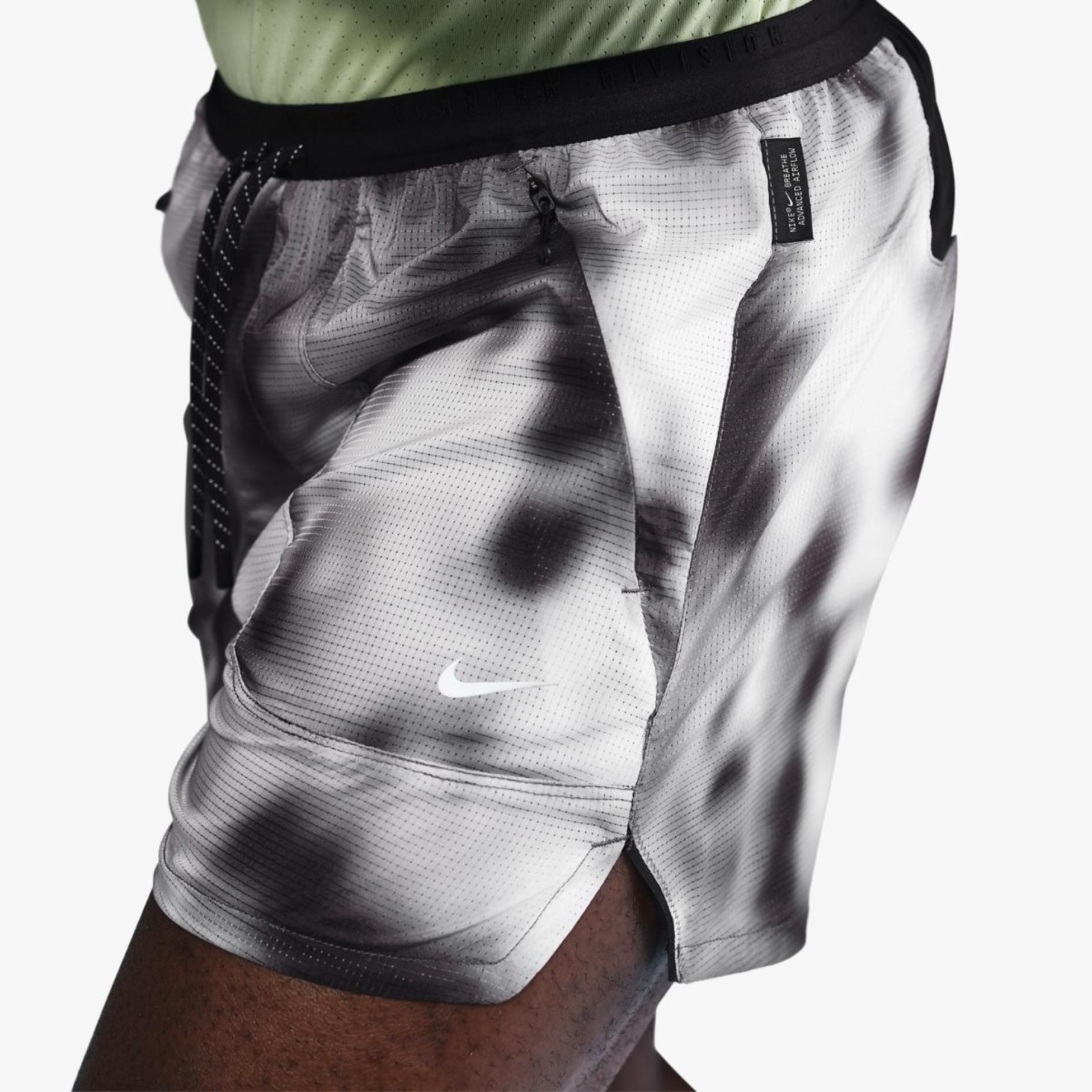Чоловічі шорти NIKE M NK DFADV RD BREATHE 4BF SHOR HJ4150-010
