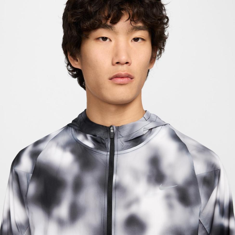 Чоловіча вітровка NIKE M NK UV RUN DIV AOP JKT HJ4142-010_image_3