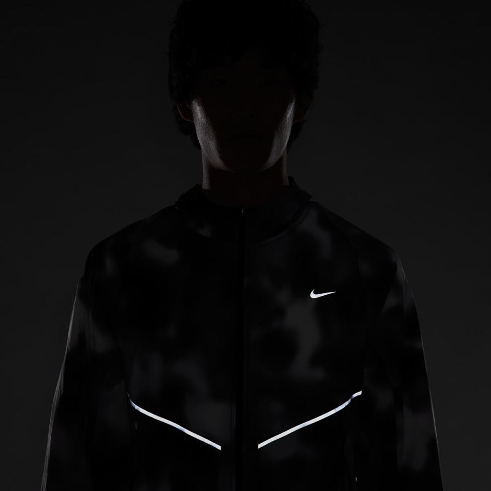 Чоловіча вітровка NIKE M NK UV RUN DIV AOP JKT HJ4142-010_image_10