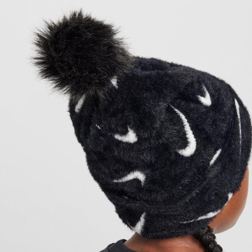 Детская шапка NIKE K NK PEAK BEANIE SC POM F24 FZ3062-010_image_4