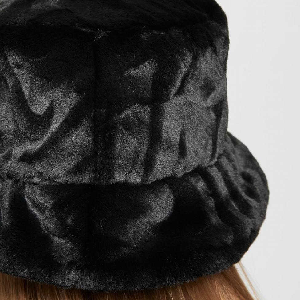 Дитяча панама NIKE K APEX BUCKET FAUX FUR FZ3061-010_image_4