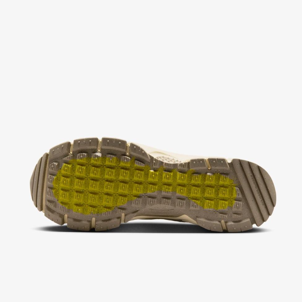 Мужские кроссовки NIKE ZOOM VOMERO ROAM FV2295-101