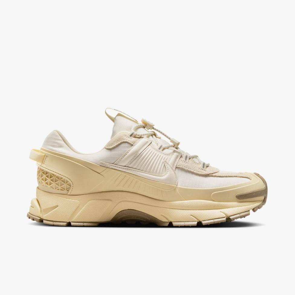 Чоловічі кросівки NIKE ZOOM VOMERO ROAM FV2295-101_image_3
